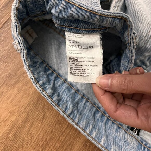 Divided Boyfriend Fit Patches Slim Low Jeans Sz 10 - Picture 8 of 15